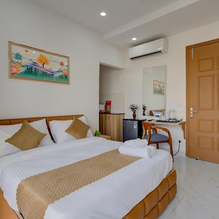 The Lodgers Studio Apartment Infront Of Artemis Hospital Gurugram Гургаон Экстерьер фото