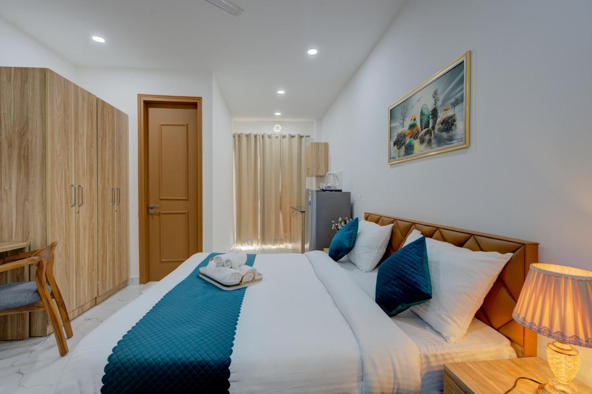 The Lodgers Studio Apartment Infront Of Artemis Hospital Gurugram Гургаон Экстерьер фото